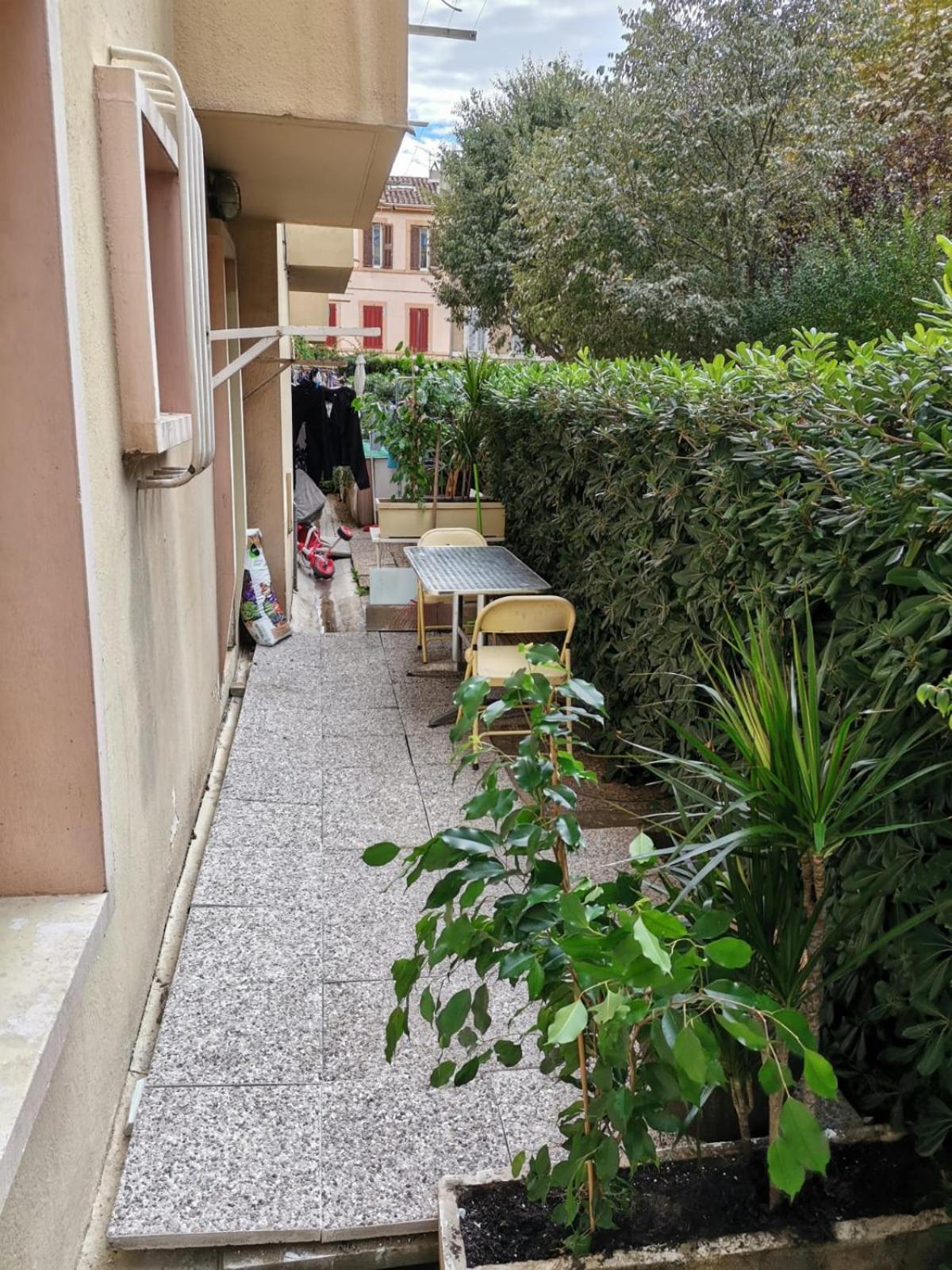 Big Ground Floor 2 Bedrooms Flat In A Quiet Building & Neighborghood Marseille Exteriér fotografie